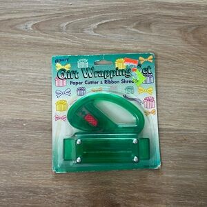 Gift Wrapping Set, Paper Cutter & Ribbon Shredder, By Allary, Green